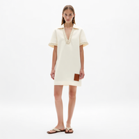 Nouvelle Robe Courte Femme Chic Bohème Col Polo Blanc Cassé Col en V Profond Bordure en Corde Tressée Manches Courtes Coupe Droite Personnalisable Vente en Gros