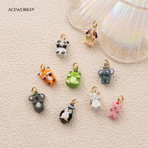 เสน่ห์ของสัตว์ที่สร้างสรรค์โดยช่างฝีมือ |   จี้เคลือบทอง 18K PVD บนสแตนเลสสตีล พร้อมเคลือบสีด้วยมือ |   กันน้ำและป้องกันการเกิดคราบ - Product Image 5