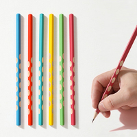 Crayons triangulaires en bois avec logo personnalisé 2B 2H HBT, correction de la prise en main, écriture fluide, crayons en graphite pour écrire, dessiner, esquisser