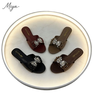 TD-016 <span class=keywords><strong>Sandali</strong></span> da Spiaggia <span class=keywords><strong>Moderni</strong></span> con Decorazioni in Strass a Forma di Farfalla, Cinturini Incrociati e Punta Aperta in PU per Donna - Product Image 1