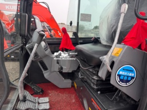 Mini Escavatore Idraulico Usato Giapponese Kubota Kx165 6.5 Ton, Cingolato di Seconda Mano di Alta Qualità Disponibile, Prezzo Conveniente - Product Image 6