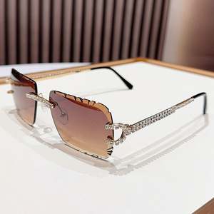 Lunettes de soleil carrées de luxe en alliage, personnalisables avec logo, tendance 2025, protection UV400, sans monture, avec diamants, pour femmes - Product Image 4