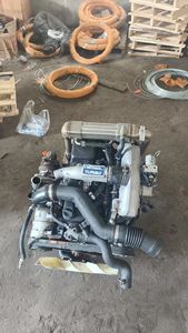 Moteur diesel 4JB1 d'occasion Camion lourd 6 cylindres Camion à benne basculante Tracteur Usine d'origine pour camion ISUZU - Product Image 2