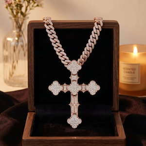 Colgante de Lujo Estilo Hip Hop para Uso Diario, Chapado en Oro con Plata 925 y Moissanita, Unisex, Certificado GRA, con Letra y Diamantes Simulados - Product Image 4