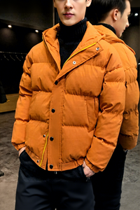 Veste d'hiver à capuche pour homme, rembourrée en polyester épais, coupe-vent, style décontracté, couleur orange, fermeture éclair, coupe régulière - Product Image 2