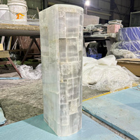 Meubles de luxe sur mesure de forme unique, dessus de table en pierre de quartz selenite blanche naturelle