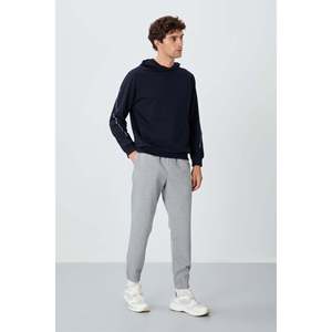 Pantalones Deportivos para Hombre, Corte Estándar, Superficie Texturizada Gris Melange - 82156 - Gb melange - Product Image 1