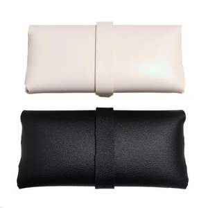 Étui à lunettes bicolore style cravate ZT, étui rectangulaire en cuir pour lunettes avec sangle, noir et blanc, solide, hiver 2023 - Product Image 5