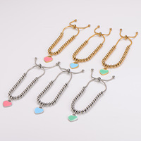 Bracelet ajustable en acier inoxydable plaqué or 18 carats avec breloque cœur en émail et perles pour femmes et jeunes filles