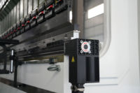 Prensa Plegadora Electrohidráulica Servocontrolada con Simulación de Plegado Offline, Importación de Parámetros con un Solo Toque, Detección de Ángulo en Tiempo Real para Chapa Metálica