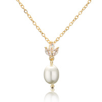 Collier pendentif feuille en zircone cubique, colliers en perles d'imitation d'eau douce pour femmes, bijoux élégants pour mariage, cadeau de mode