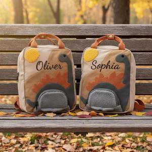 Mochila de Lona con Diseño de Dinosaurio y Nombre Bordado, Bolsa Resistente para Niños, Regalo de Aventura con Dinosaurios para Niños - Product Image 5