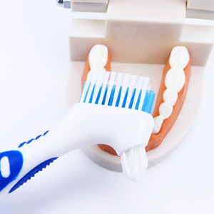 Ensemble <span class=keywords><strong>de</strong></span> brosses à dents manuelles double face pour prothèses dentaires, poils <span class=keywords><strong>en</strong></span> nylon doux, <span class=keywords><strong>en</strong></span> plastique, certifié CE, garantie 5 ans - Product Image 3