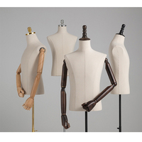 Mannequin Homme d'Affaires en Bois, Bras Flexibles, Corps Supérieur en Lin Noir Beige pour Costumes, Manteaux et Vestes Homme