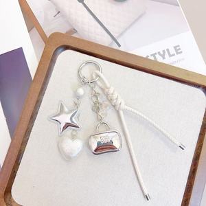 Nouvelle Pochette à Monnaie pour Fille, Décoration en Métal Argenté, Breloque de Sac, Porte-clés en Cuir PU avec Sangle Tressée et Pompon, pour Femme, Pendentif de Sac à Main - Product Image 5