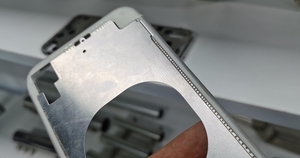 Avec microscope Machines de réparation laser pour fissures Machine de soudage laser en acier inoxydable Yag 300w 400w à vendre - Product Image 4