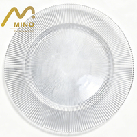 Assiettes de présentation élégantes en verre transparent de 13 pouces, motif rayé soleil, pour décoration de table de mariage et de fête, vente en gros