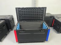 Écran LED PE détachable, étui de transport, étanche, antichoc, roulettes pivotantes, loquets, économie de fret maritime pour 500500 5001000 panneaux LED