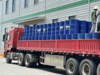 Nouvelle résine adhésive polyuréthane aromatique à durcissement UV pour la construction de revêtements de sol en granulés de caoutchouc EPDM 20KG/200KG