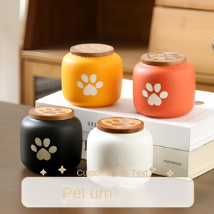 โกศเซรามิกสำหรับสัตว์เลี้ยงพร้อมฝาไม้ สลักชื่อได้ตามต้องการ มี 4 สีให้เลือก สำหรับเก็บอัฐิสัตว์เลี้ยงเพื่อเป็นที่ระลึก - Product Image 3