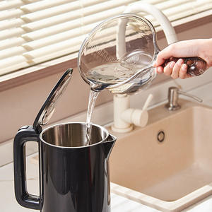 Louche en plastique grande et profonde pour cuisine domestique, sans BPA, à long manche, transparente, pour l'égouttage de l'eau et le lavage des cheveux - Product Image 2