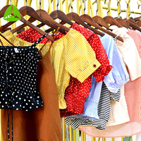 Pakaian Wanita Bermerek Musim Panas Campuran Model Stok Gaun Kaos Kemeja Kecil Celana Rok Bekas Pakai Pakaian Thrift