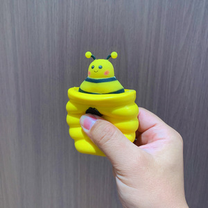 Jouet anti-stress créatif en forme de <span class=keywords><strong>petite</strong></span> abeille, en caoutchouc souple à presser, pour jeunes, adultes et enfants, pour soulager <span class=keywords><strong>la</strong></span> pression, cadeau - Product Image 4