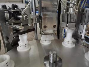 Tự động độ chính xác cao bánh điều khiển Ống điền & niêm phong máy cho gel dầu gội chất lỏng nhớt - Product Image 4