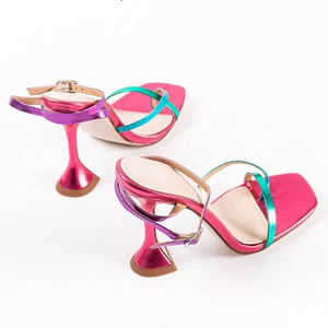 Sandali alla caviglia con punta quadrata in <span class=keywords><strong>pelle</strong></span> PU di colore misto <span class=keywords><strong>tacchi</strong></span> alti tacco speciale punta quadrata infradito sandali da festa per donna - Product Image 3