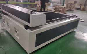 Máquina de corte por láser acrílico de 4*8 pies 1325 con tubo Reci 130W CW5200 Chiller Leadshine 57 Controlador de motor y paso largo - Product Image 2