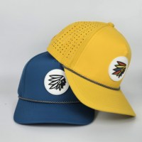 Casquette de performance 5 panneaux sur mesure, anti-transpiration, avec perforations découpées au laser, patch en PVC, visière plate, légère, pour l'extérieur