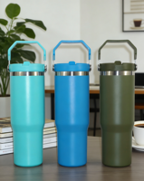 Bouteilles d'eau Tour 20oz 30oz tasse à café de voyage Logo personnalisé tasse à vide réutilisable gobelet paille à rabat avec poignée