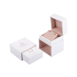 Petite boîte blanche pour boucles d'oreilles, emballage de collier, boîte personnalisée avec logo, vente en gros - Product Image 3