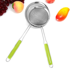 Stainless Steel Strainer Set With Green Handle Heat Resistant Kitchen Sieve For Frying Hot Pot Cooking - Product Image 3