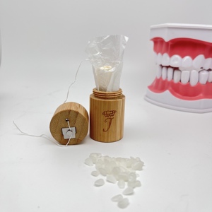 Fil dentaire biodégradable au charbon de bambou avec cire naturelle - OEM ODM Logo personnalisé pour adultes/enfants/femmes enceintes - Product Image 4