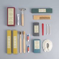 Kit d'articles de toilette écologiques pour hôtel : Trousse de rasage jetable, kit dentaire, peigne, bonnet de douche, kit de manucure, emballage recyclé avec logo personnalisé