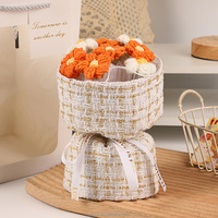 Großhandel Abschluss- und Geburtstagsgeschenke Handgefertigter Gehäkelter Puff-Blumenstrauß