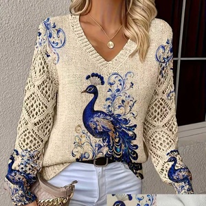 Pull en maille imprimé paon pour <span class=keywords><strong>femme</strong></span>, collection Printemps 2026, col en V, manches longues, avec empiècements en maille, 100 % polyester, imprimé numérique - Product Image 1