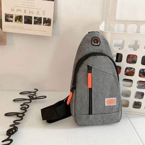 Bolso Bandolera de Nylon de Nuevo Estilo, Bolso de Hombro Individual, Bolso de Mensajero Informal con Orificio para Auriculares para Hombre - Product Image 3