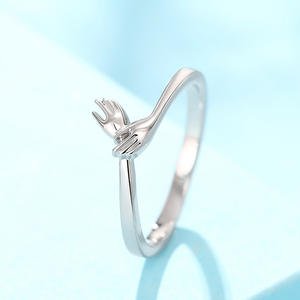 Anello T0217 con Ali in Zirconia Cubica, Montatura a Griffe, Gioiello Unisex alla Moda, Idea Regalo - Product Image 3