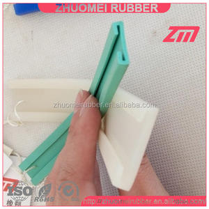 Joint <span class=keywords><strong>de</strong></span> sangle <span class=keywords><strong>de</strong></span> réservoir <span class=keywords><strong>de</strong></span> carburant EPDM pince en caoutchouc en forme <span class=keywords><strong>de</strong></span> U <span class=keywords><strong>bande</strong></span> d'étanchéité à rainure en forme <span class=keywords><strong>de</strong></span> U - Product Image 5