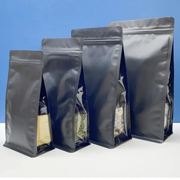 कस्टम मुद्रित उच्च गुणवत्ता वाले काले एल्यूमीनियम पन्नी प्लास्टिक बैग खाद्य पैकेजिंग ज़िपर मैट माइलर सैकेट के साथ खड़े