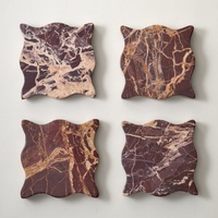 Ensemble de sous-verres en marbre bordeaux naturel WeiVibe, profil festonné artistique, vente en gros personnalisée pour présentation en boutique