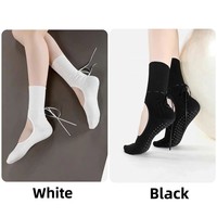 Chaussettes de yoga et de Pilates antidérapantes à bout ouvert et à dos ouvert avec sangles croisées, personnalisables avec logo, pour femmes - Vente en gros