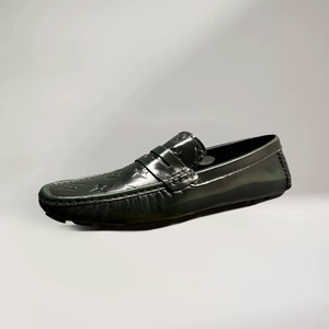 Mocassins en cuir véritable pour homme, vert foncé, talon plat, embossés, à enfiler, chaussures décontractées pour affaires - Product Image 1