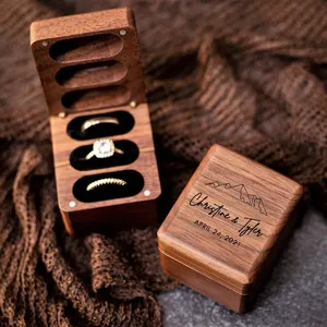 Boîte à bagues <span class=keywords><strong>en</strong></span> <span class=keywords><strong>bois</strong></span> de noyer avec logo personnalisé gratuit, présentoir à <span class=keywords><strong>bijoux</strong></span> pour proposition, fiançailles, mariage, anniversaire, conception gravée - Product Image 1