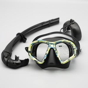 Máscara y <span class=keywords><strong>gafas</strong></span> de <span class=keywords><strong>buceo</strong></span> de silicona antivaho profesional Nuevo equipo gratuito para hombres y mujeres Dropshipping - Product Image 1
