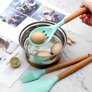<span class=keywords><strong>Vendeur</strong></span> Chaud d'amazon Naturel Bois Outil De <span class=keywords><strong>Cuisine</strong></span> Ensemble D'ustensiles de <span class=keywords><strong>Cuisine</strong></span> <span class=keywords><strong>En</strong></span> Silicone - Product Image 5