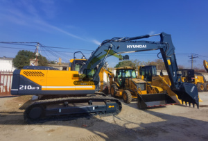 Gran oferta, excavadora de orugas usada Hyundai 210, modelo Mini, motor Cummins, caja de cambios, rodamiento de Motor-200 220 215 225LC Digger - Product Image 3