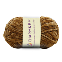 Charmkey mode velours Texture fantaisie fil Crochet en gros 100% Polyester Crochet Chenille velours fil pour couverture à tricoter